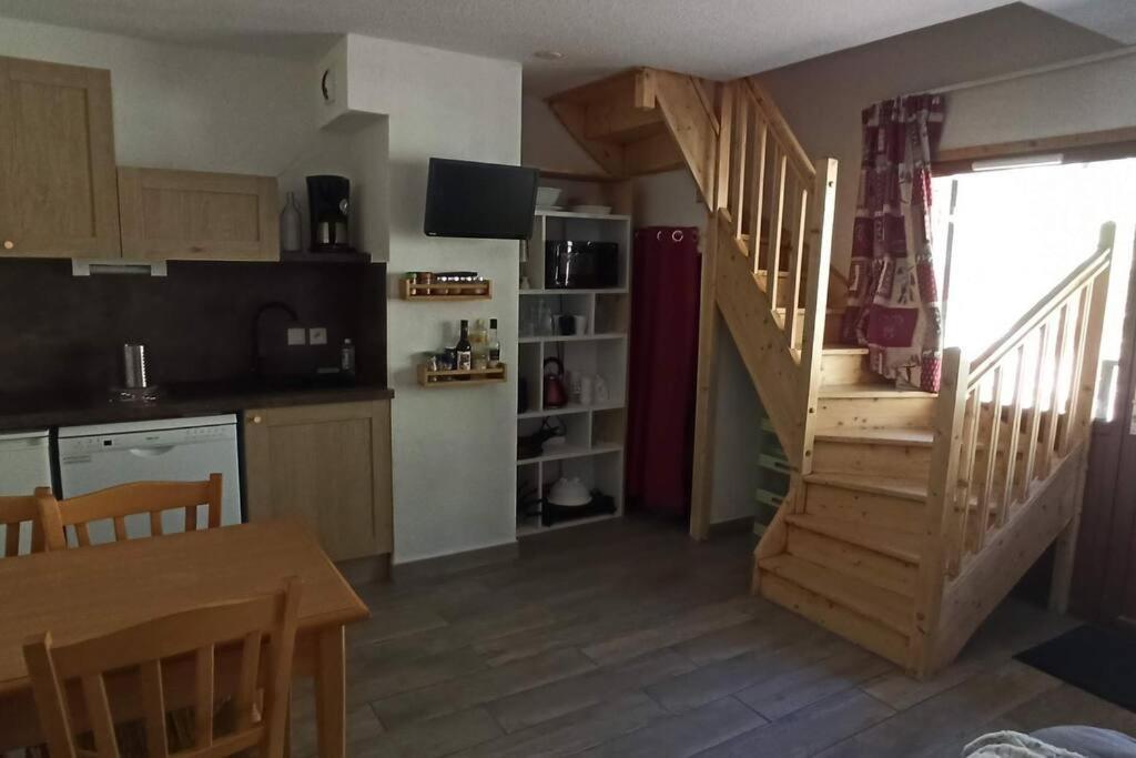 Appartement Duplex Au Pied Des Pistes Ле-Деволюї Екстер'єр фото